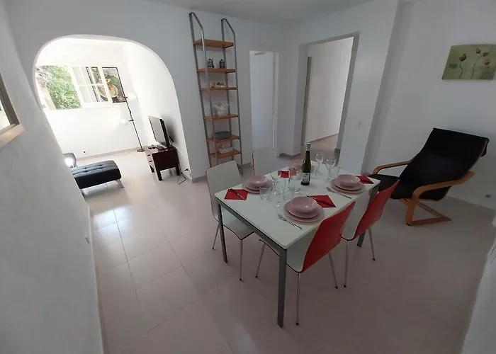 2 Bed 10min Walk To Tarragona