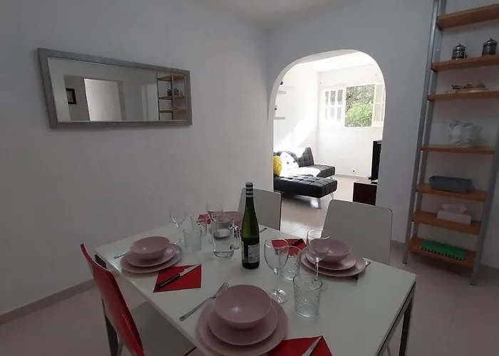 2 Bed 10min Walk To