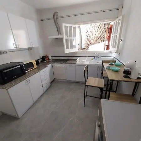2 Bed 10min Walk To Tarragona